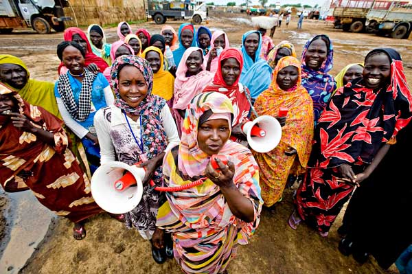 Can transparency and accountability initiatives improve natural resource governance?